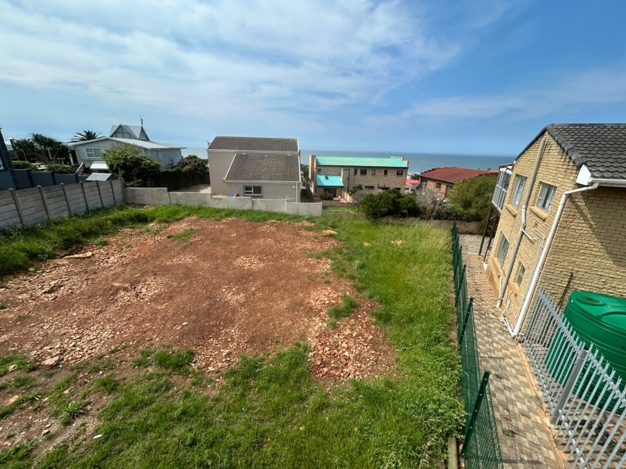 0 Bedroom Property for Sale in Wavecrest Eastern Cape